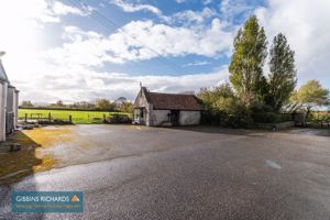 Parking Area- click for photo gallery